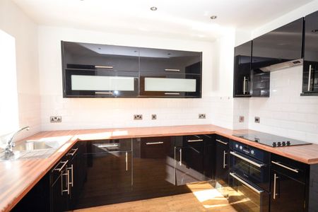 2 bed apartment to rent in Hazelmoor, Hebburn, NE31 - Photo 5