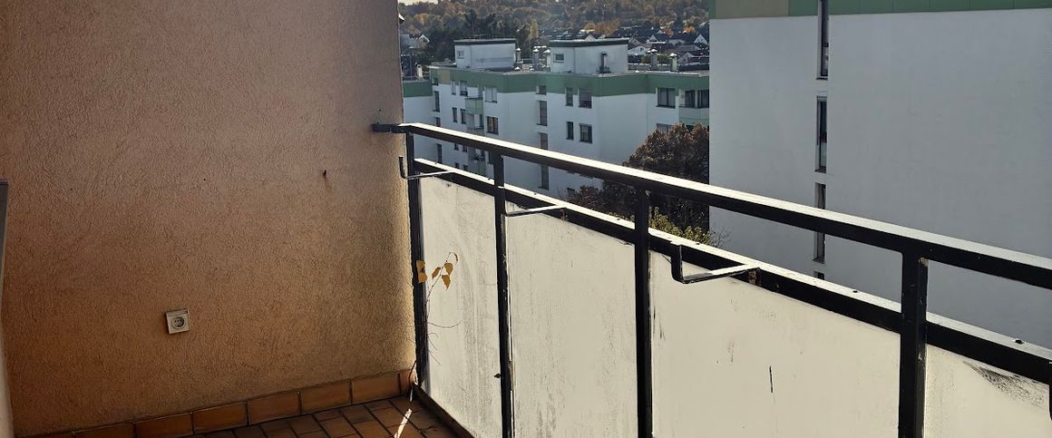 Charmante 2 Zimmer Wohnung mit Balkon in Dietzenbach - Photo 1
