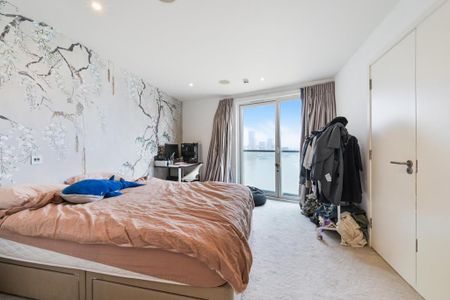 3 bedroom flat to rent - Photo 4