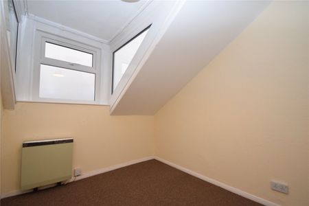 1 bed apartment to rent in Valley Bridge Parade, Scarborough, YO11 - Photo 5