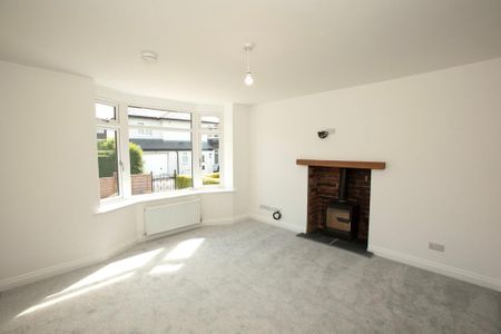 3 bedroom semi-detached house to rent - Photo 2