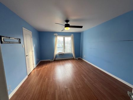 2927 Rue Alfred De Musset, Laval (Chomedey), QC H7P - Photo 5