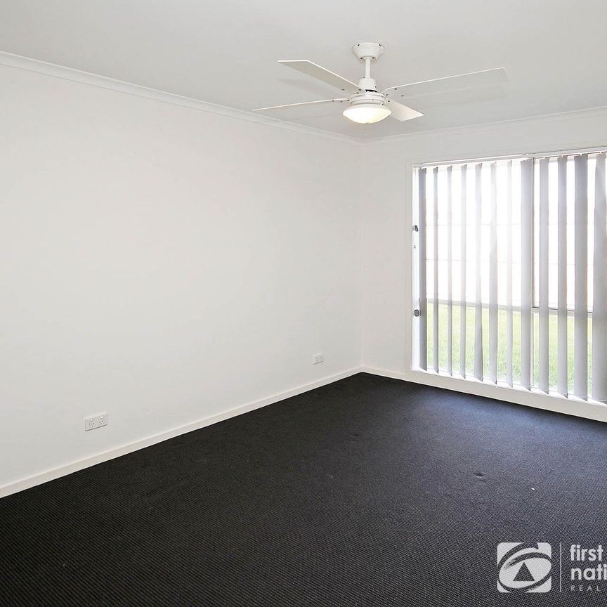 2/14 Phelan Drive, 3977, Cranbourne Vic - Photo 1