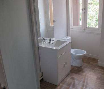 Location Appartement 2 pièces 43m² LA FERTE GAUCHER 77320 - Photo 4