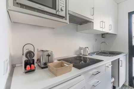 Avenida de los Alhelíes, Madrid, Community of Madrid 28016 - Foto 2