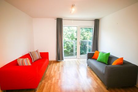 2 Bed Flat, Bishops Corner, M15 - Photo 5