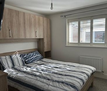 2 bedroom semi-detached house to rent - Photo 3