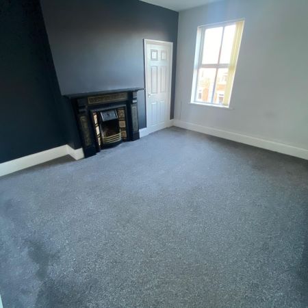 2 bed flat to rent in Woods Terrace, Murton, Seaham, SR7 - Photo 3