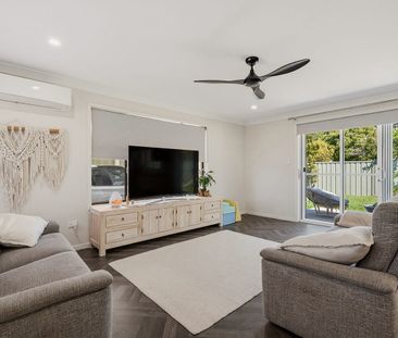 Large 2-Bedroom Villa In The Heart Of Laurieton - Photo 1