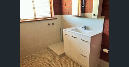 Cute as a Button in Silver Sands! - Photo 4