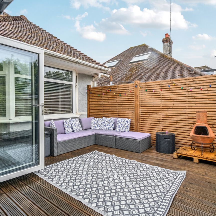 4 bedroom detached house to rent - Photo 1