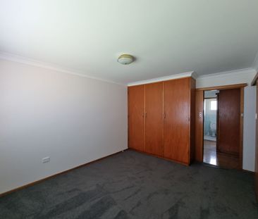 Beautifully Positioned Ground Floor Unit! - Photo 1