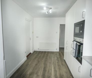 3 bedroom detached house to rent - Photo 5