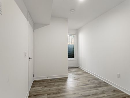 For Lease - 30 Ed Clark Gardens Unit# TH4, Toronto, Ontario - Photo 4