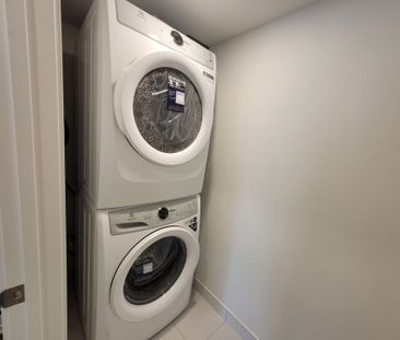 For Lease - 131 Honeycrisp Crescent Unit# TH215, Vaughan, Ontario - Photo 6