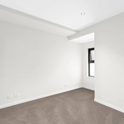 Luxury Living in State High School Catchment! - Photo 1