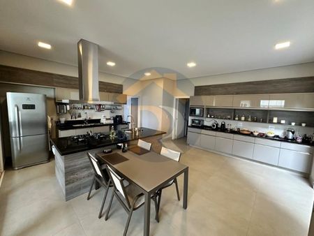 Requinte E Conforto Na Residencia Dos Sonhos Em Condominio Palmeiras Imperiais - 1000 m Com 660 m² de - Foto 3