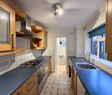 2 bedroom terraced house to rent - Photo 2