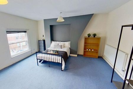 4 bedroom maisonette to rent - Photo 5