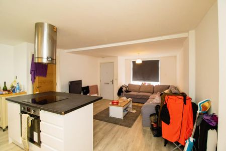 2 bedroom maisonette to rent - Photo 4