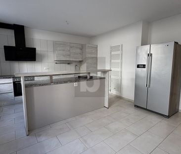 RÉCEMMENT RÉNOVÉ, LUMINEUX & SPACIEUX - Photo 3