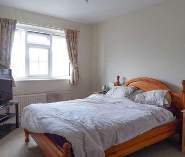 Jacobs Close, Witney, Oxfordshire, OX28 - Photo 1