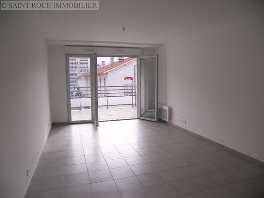 Location Appartement 3 pièces 64m² NICE 06300 - Photo 1