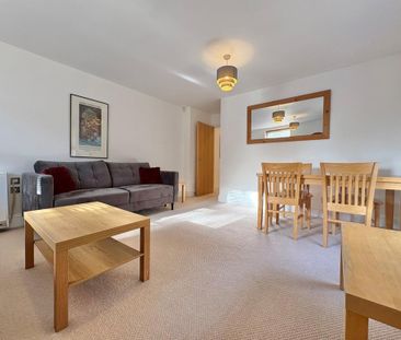 2 bedroom flat to rent - Photo 3