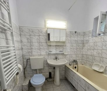 Casă cu 2 camere, de 70 mp, curte comună | Centru - Photo 4