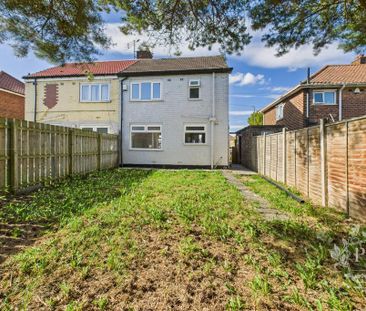 2 bedroom semi-detached house to rent - Photo 5