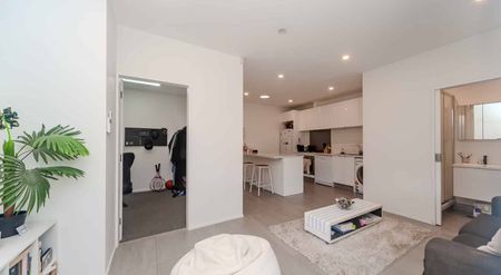 New two bedroom flat in Island Bay - Photo 2