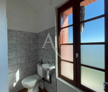 Location Maison 3 pièces 78m² FONTENAY LE COMTE 85200 - Photo 5