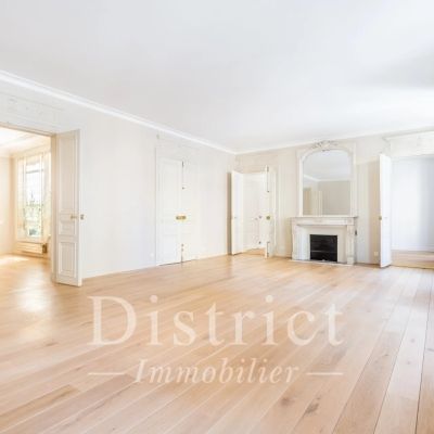 Appartement à louer à Paris 8Ème - Photo 1