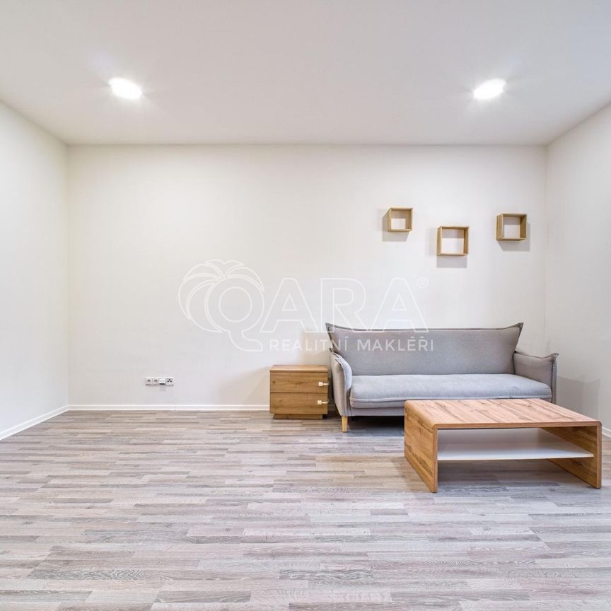 Pronájem bytu 1+1 43 m², Sokolská třída , Ostrava - Photo 1