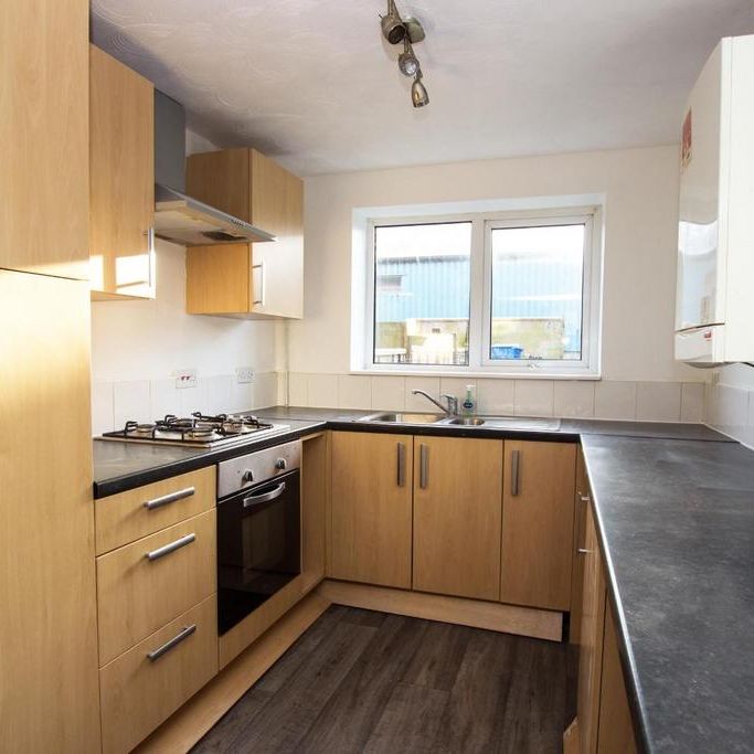 2 bedroom terraced house to rent - Photo 1