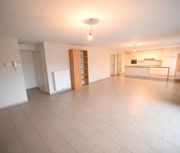 RECENT & RUIM (114m²) 2-slaapkamer appartement met TERRAS - Foto 2