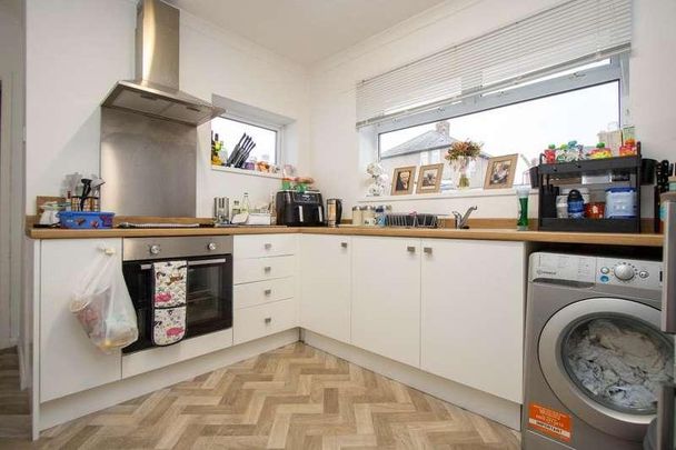 The Grove, Coxhoe, Durham, DH6 - Photo 1