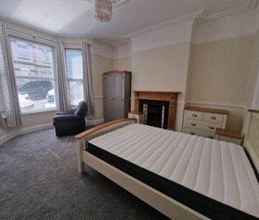 Room, Plymouth, PL4 - Photo 1