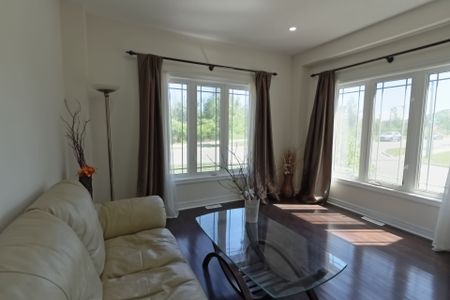 For Lease - 18 Snowling Drive, Ajax, Ontario - Photo 3