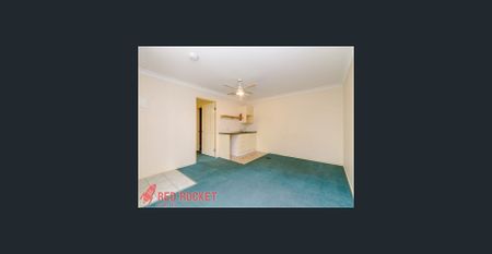 ONE BEDROOM UNIT - WALKING DISTANCE TO TRAIN & SHOPS - Photo 3