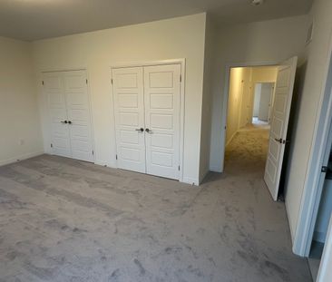 For Lease - 126 Hitchman Street, Brant, Ontario - Photo 5