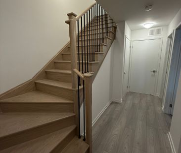 For Lease - 17 Lytham Green Circle Unit# 23, Newmarket, Ontario - Photo 2