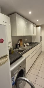 Location Appartement 1 pièce 10m² LILLE 59260 - Photo 3