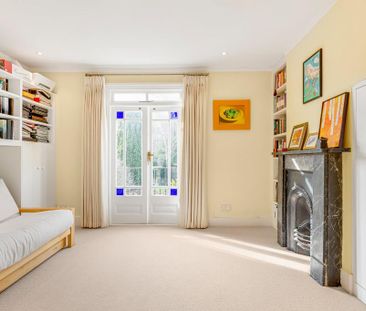 5 bedroom end of terrace house to rent - Photo 1