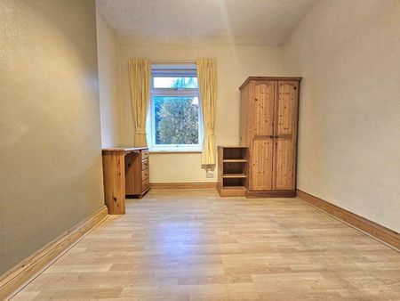 8 bedroom semi-detached house to rent - Photo 5