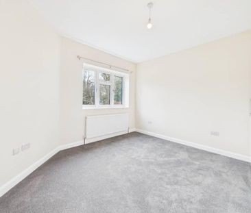 2 bedroom end of terrace house to rent - Photo 1