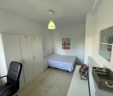 Plaza Zurraque, Sevilla, Andalusia 41010 - Photo 3