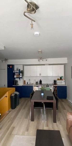 2299$, 3 ch., disponible maintenant, électros inclus / 3 br, available now, with appliances - Photo 1