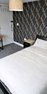 5 bedroom terraced house to rent - Photo 4