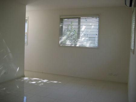 Booroondara Street, Reid ACT 2612 - 1 bed house for Rent, $465 per week - 17847984 | Domain - Photo 2